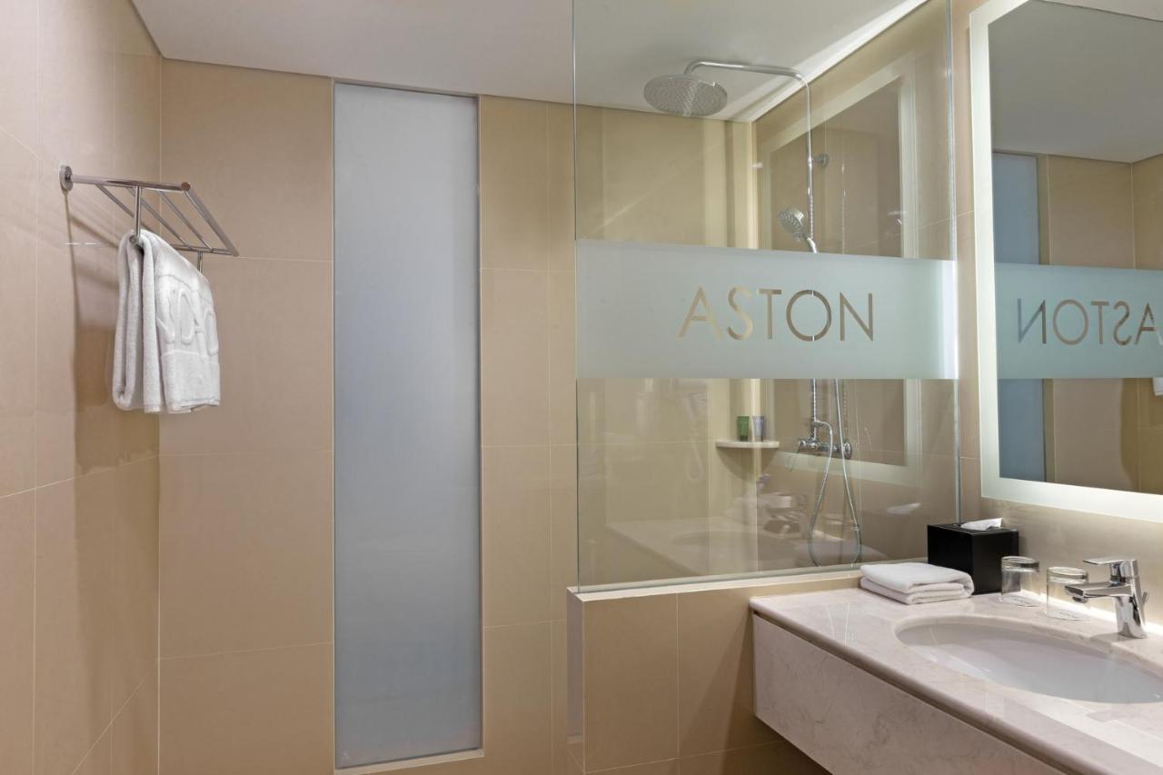 Aston Gresik Hotel & Conference Center Exteriér fotografie