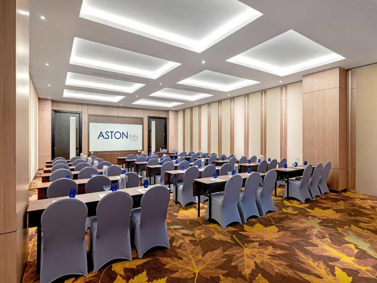 Aston Gresik Hotel & Conference Center Exteriér fotografie